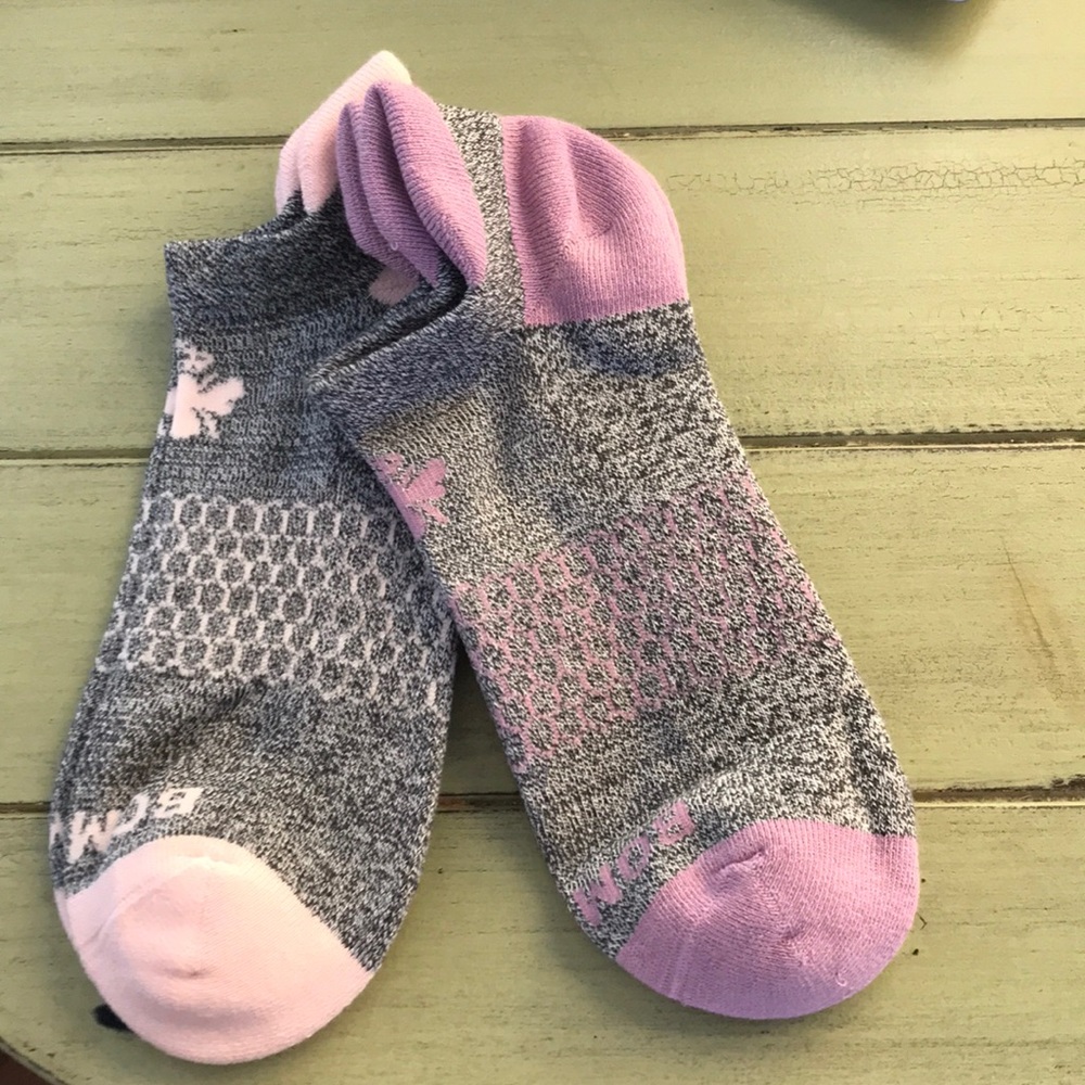 New Bombas 2 pair women’s ankle socks size medium